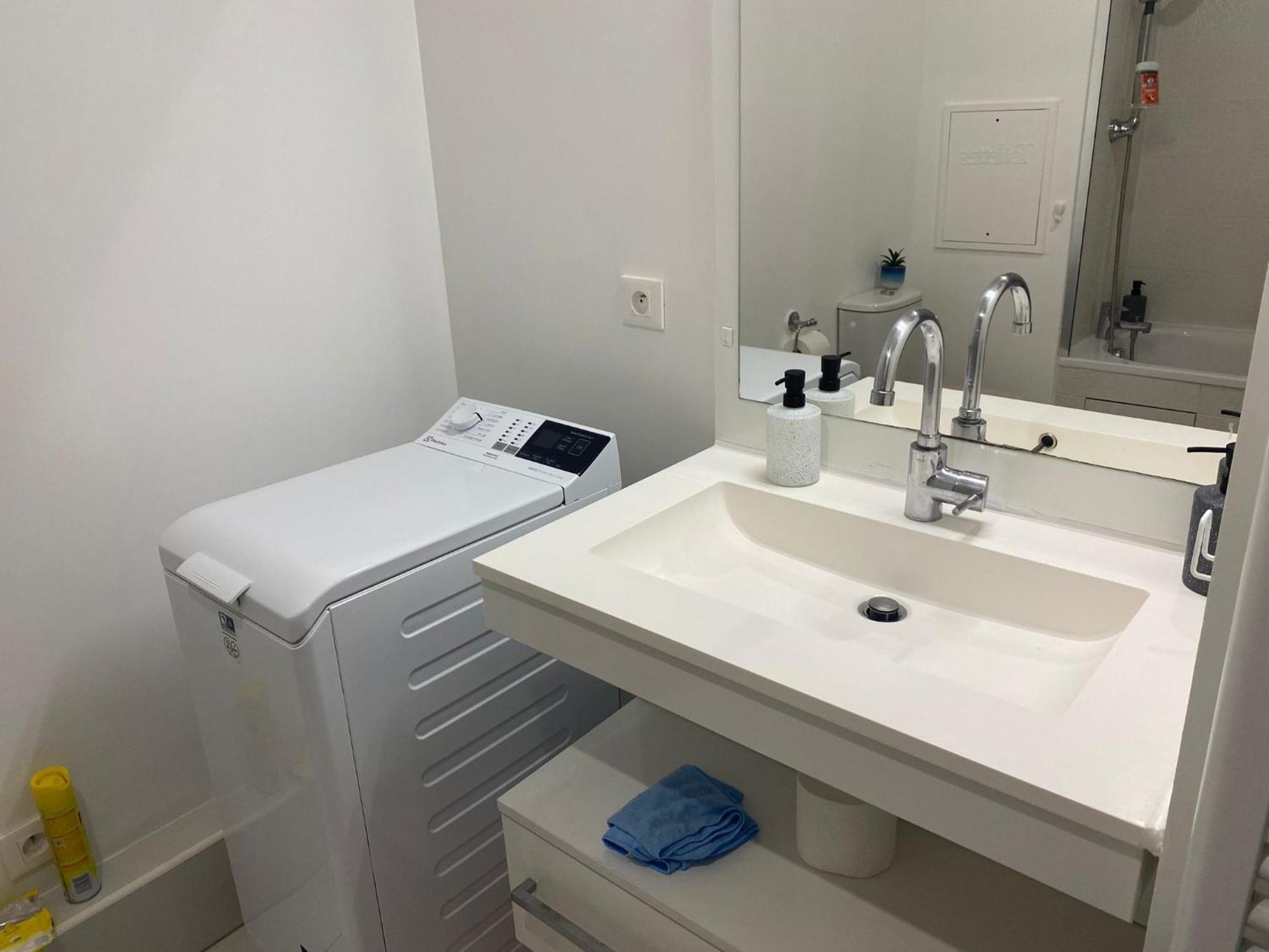 Appartement 80M2, Terrasse Sud, Metro 7 Direction Louvre A 8Minutes, Parking Sous-Sol, Proche Paris-Bercy Ivry-sur-Seine Exterior photo